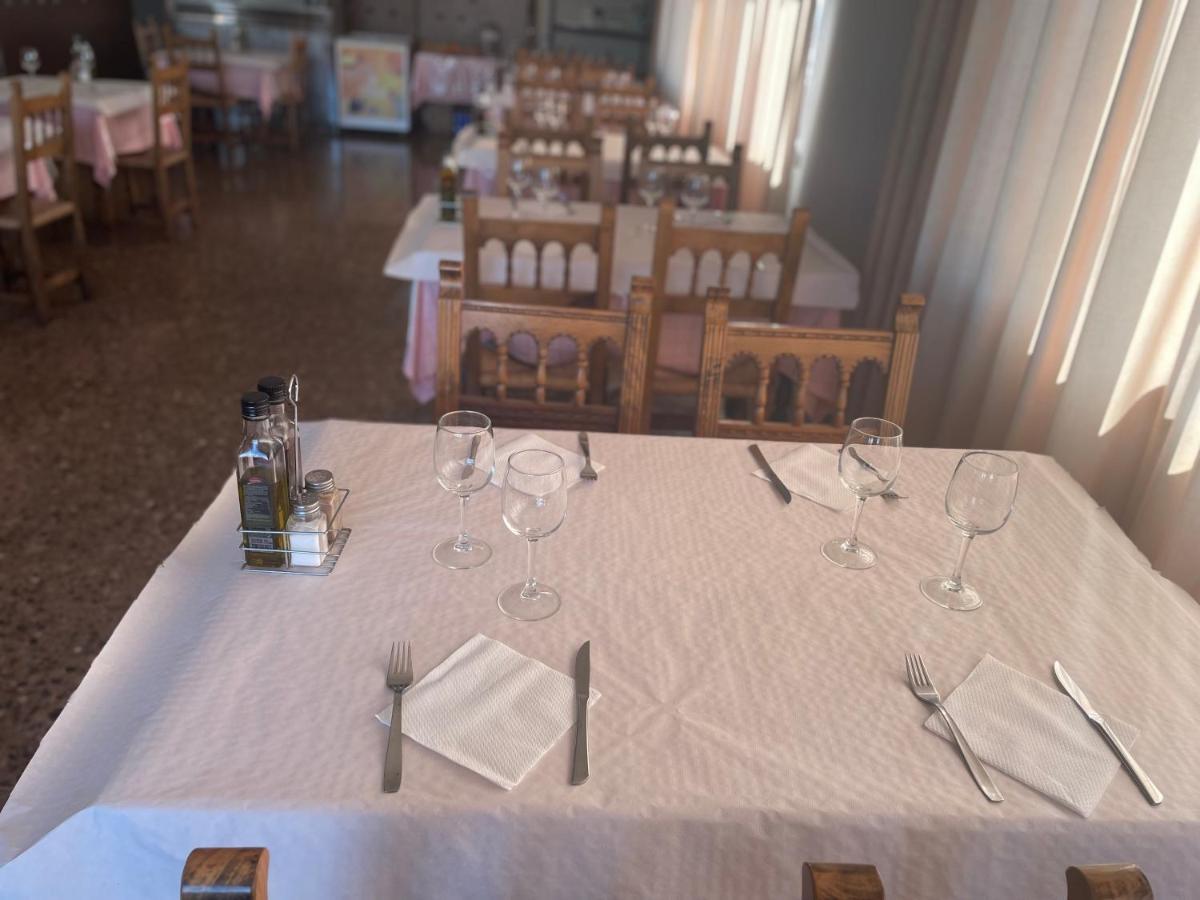 Hotel Reina Isabel ييذا المظهر الخارجي الصورة