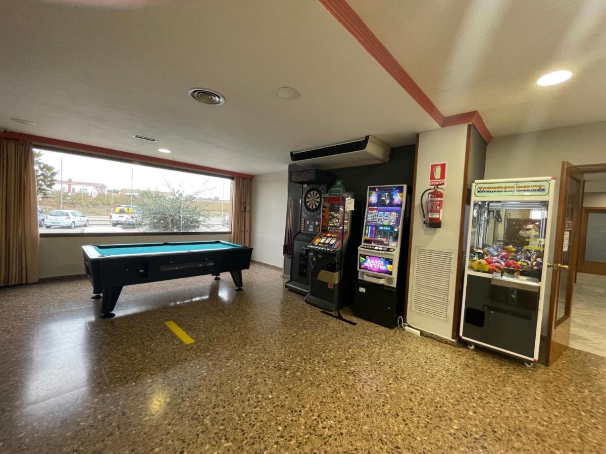 Hotel Reina Isabel ييذا المظهر الخارجي الصورة