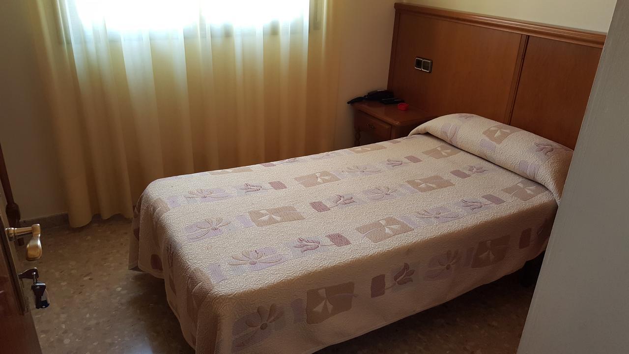 Hotel Reina Isabel ييذا المظهر الخارجي الصورة