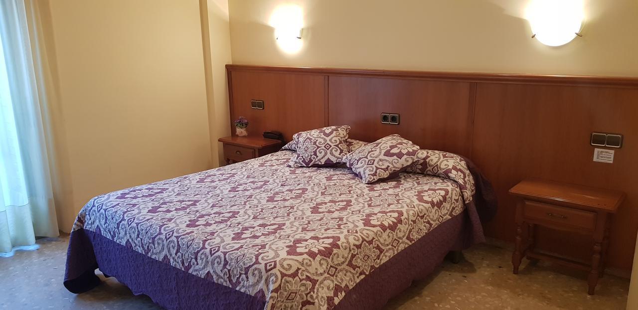 Hotel Reina Isabel ييذا المظهر الخارجي الصورة
