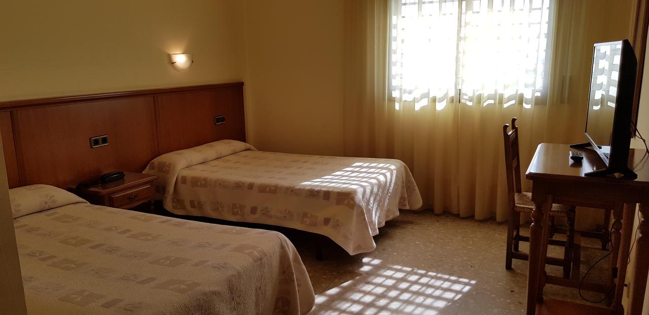 Hotel Reina Isabel ييذا المظهر الخارجي الصورة