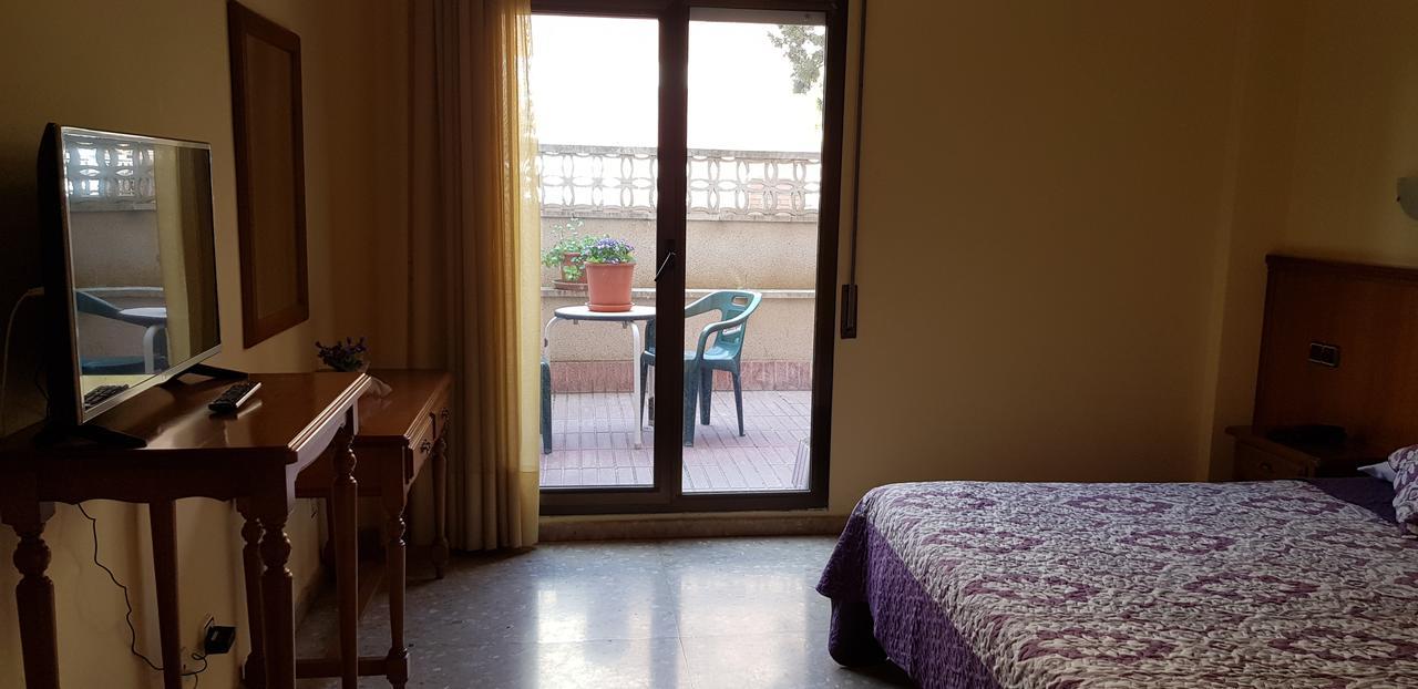 Hotel Reina Isabel ييذا المظهر الخارجي الصورة