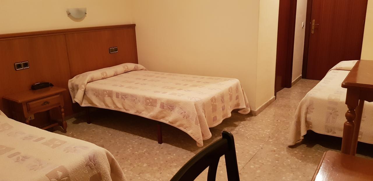Hotel Reina Isabel ييذا المظهر الخارجي الصورة