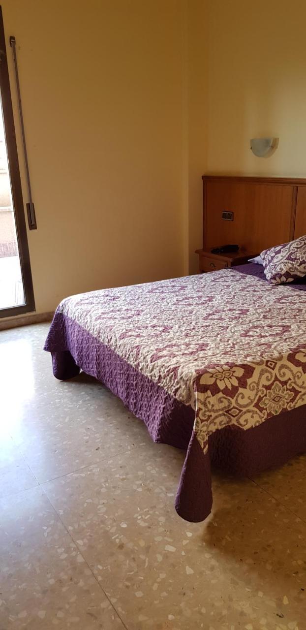 Hotel Reina Isabel ييذا المظهر الخارجي الصورة